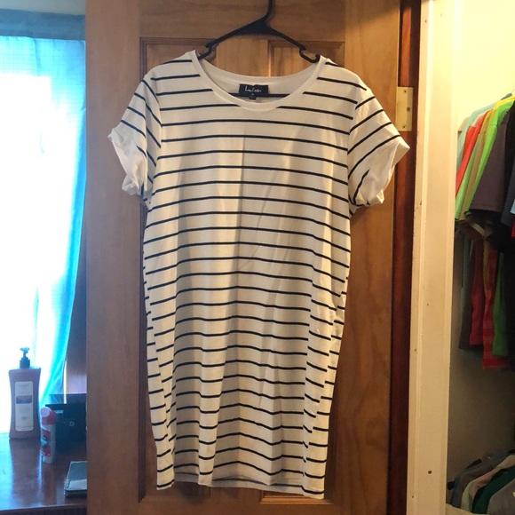Lulu's Dresses & Skirts - T-shirt Dress Lulu's Dresses & Skirts - T-shirt Dress